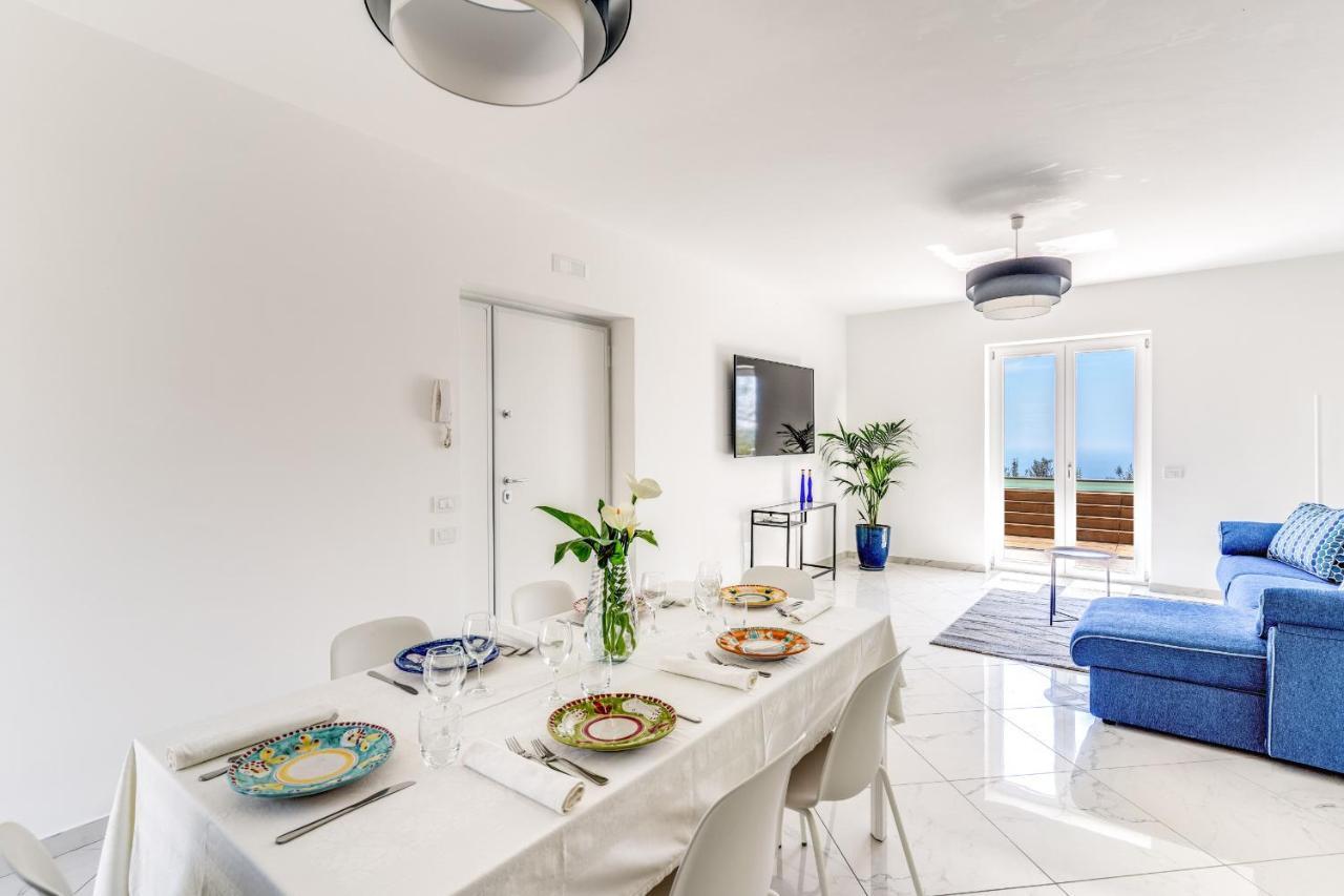 Villa Rusinella Minimalist Retreat With Sea Views Massa Lubrense Bagian luar foto